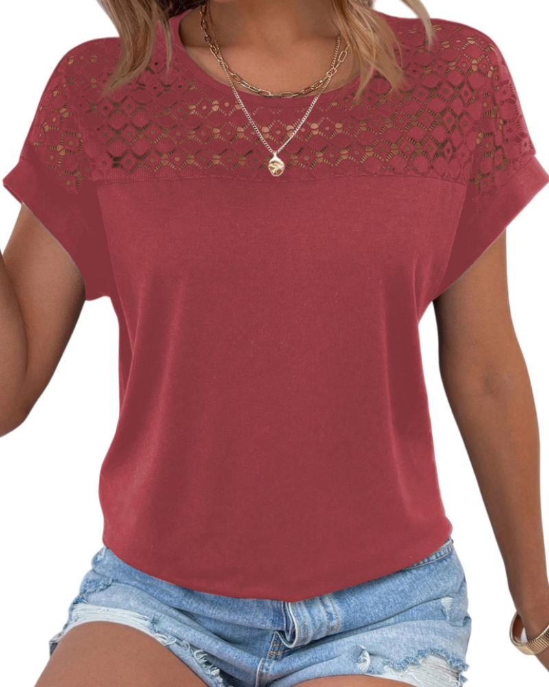 Emily T-shirt til kvinder i blonder – Elegant sommerbluse med rund hals og korte ærmer