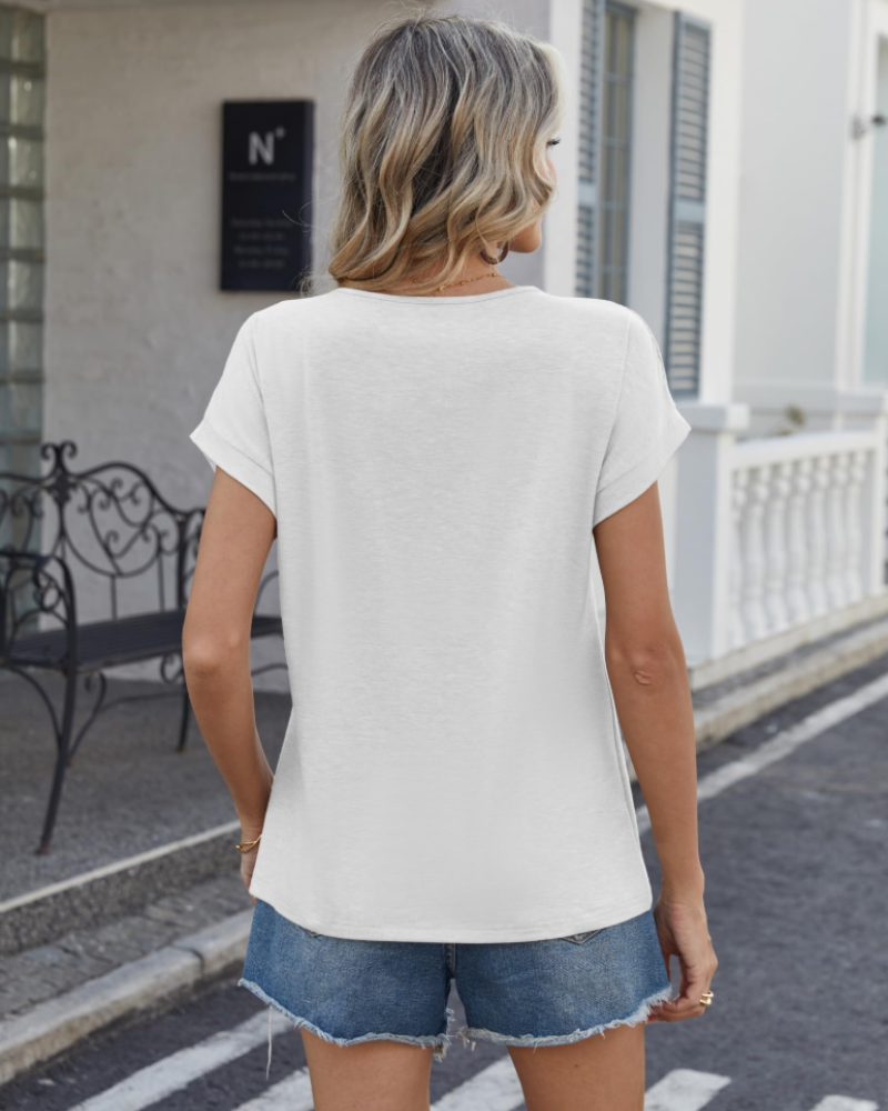 Emily T-shirt til kvinder i blonder – Elegant sommerbluse med rund hals og korte ærmer