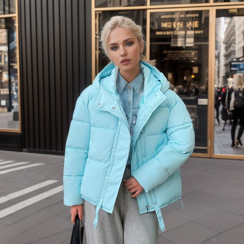 Novie Dámská Krátká Bunda s Kapucí – Lehká, Prošívaná a Moderní Městský Styl