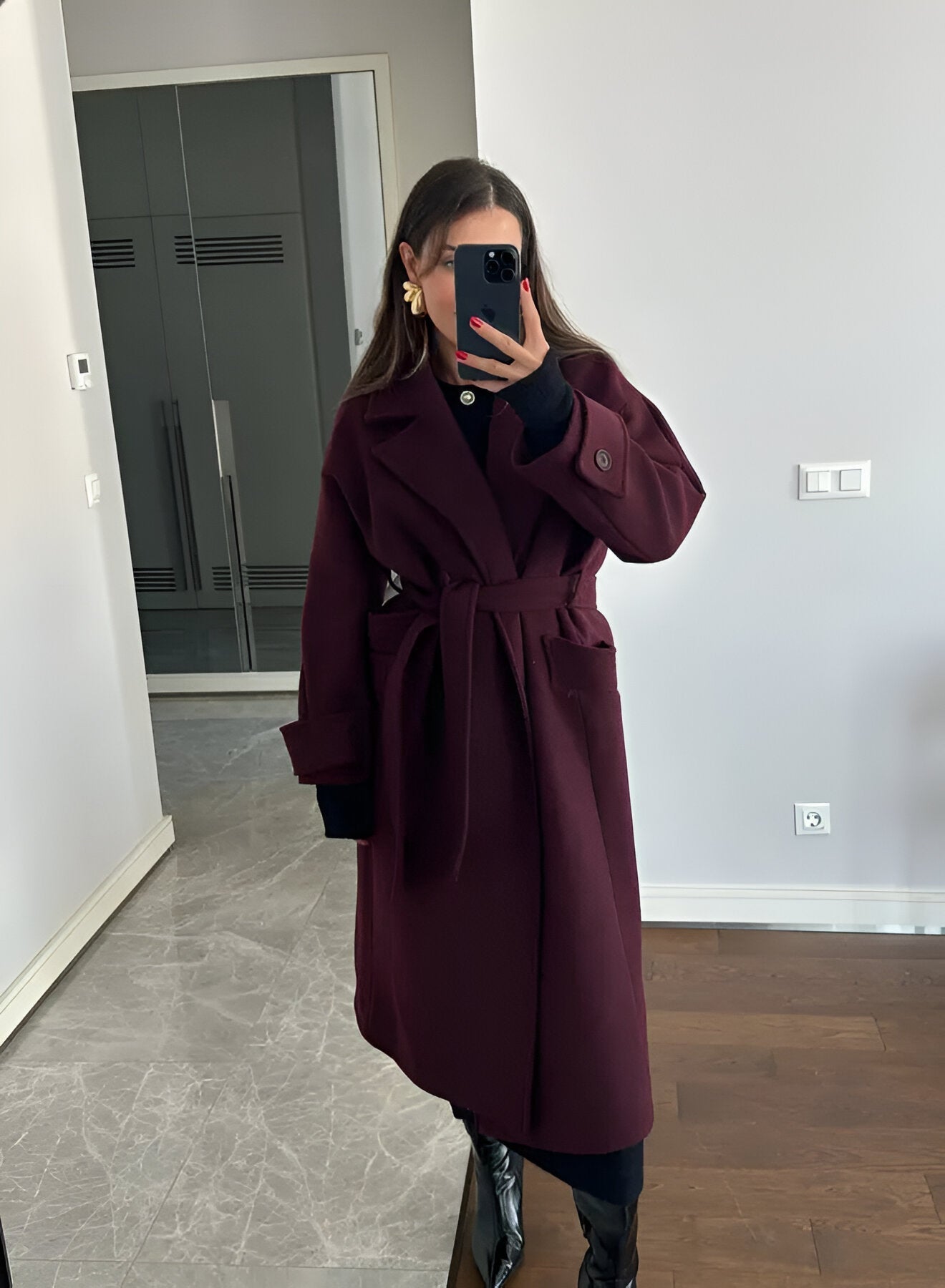 Victoria Casaco Oversize para Mulher – Casaco de Lã Misturada Burgundy com Corte Elegante