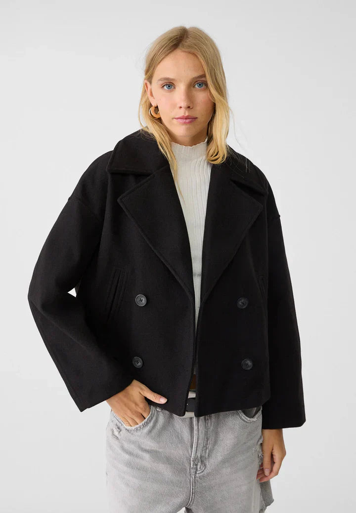 Lainey Women's Double-Breasted Jacket – Elegant Short Coat with Wide Collar & Soft and Warm Fabric