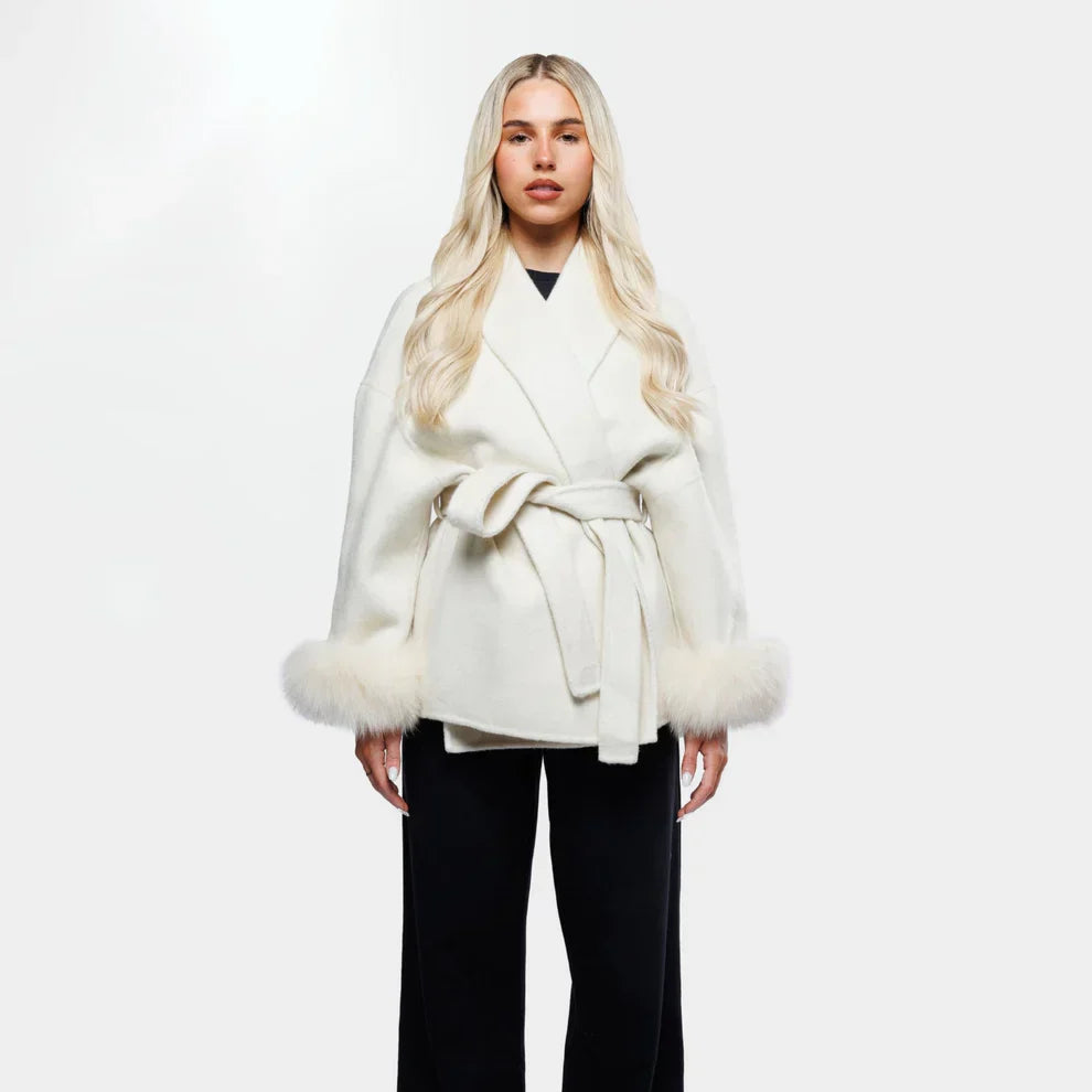 Livia Casaco Luxo Mulher – Casaco de Inverno Elegante com Mangas em Pelo Sintético & Cinto