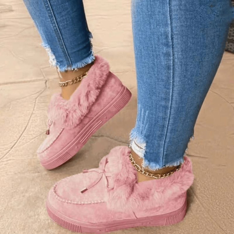 Esther női téli papucs – puha szarvasbőr hatású tapintás, meleg műszőrme bélés és csúszásgátló talp