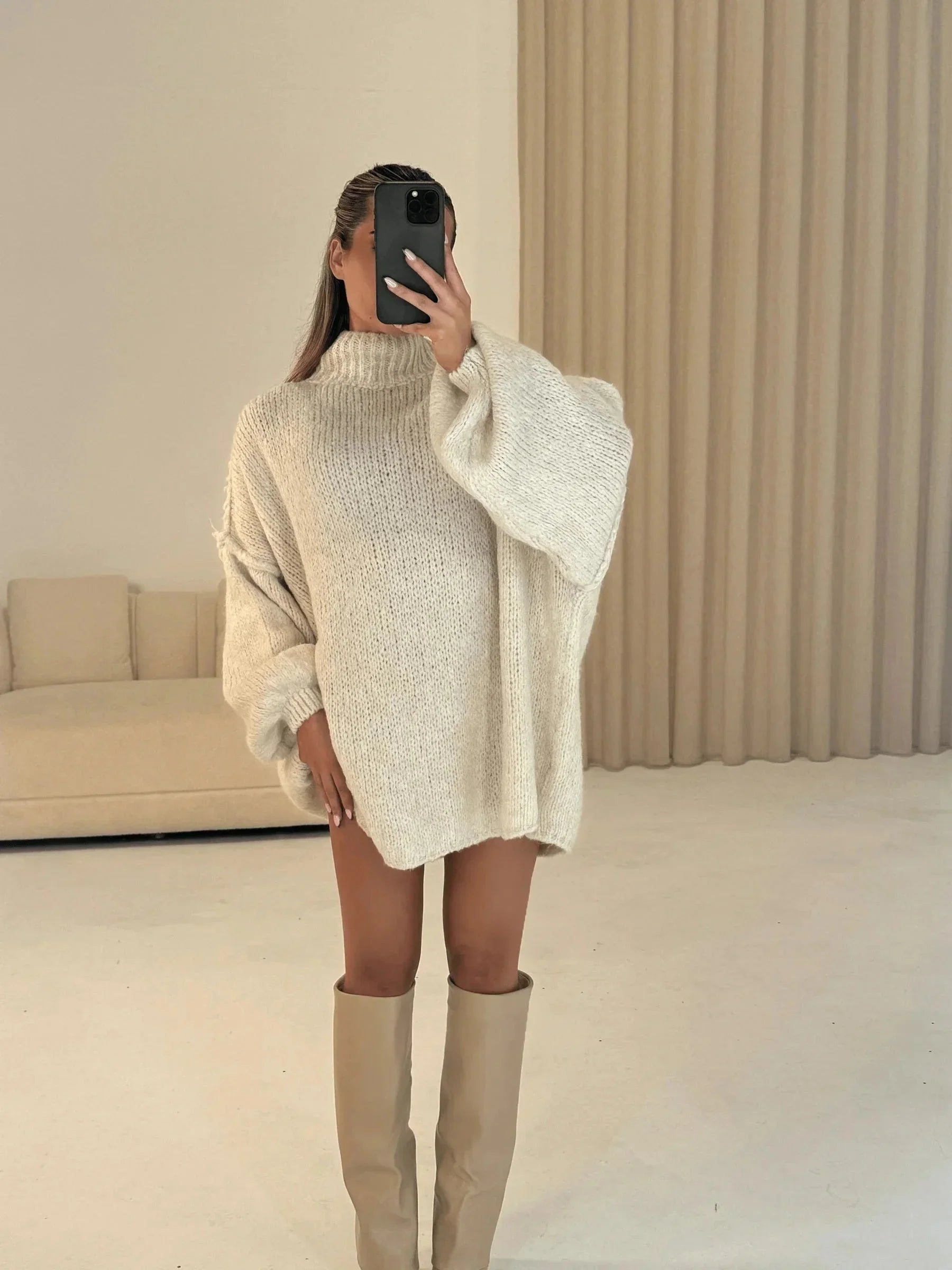Kylan ženski pulover oversize s rolkom – mekana pletenina, širok kroj i moderan stil