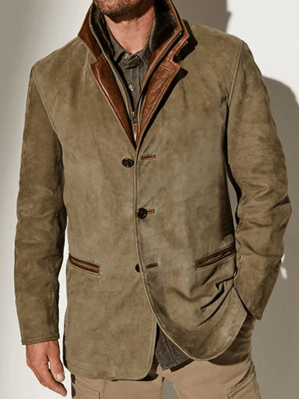 Chaqueta Vern para hombre: una chaqueta de cuero vintage elegante y duradera con un estilo atemporal.